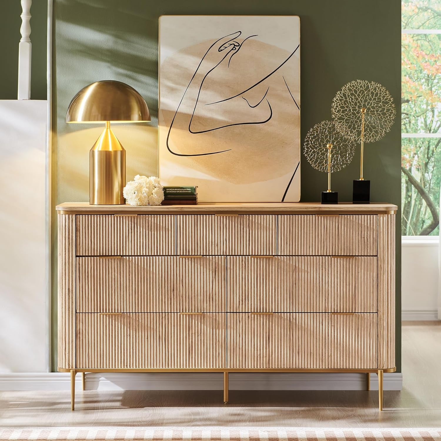 Elegant 7-Drawer Dresser with Fluted Design and Gold Accents in Natural Oak
