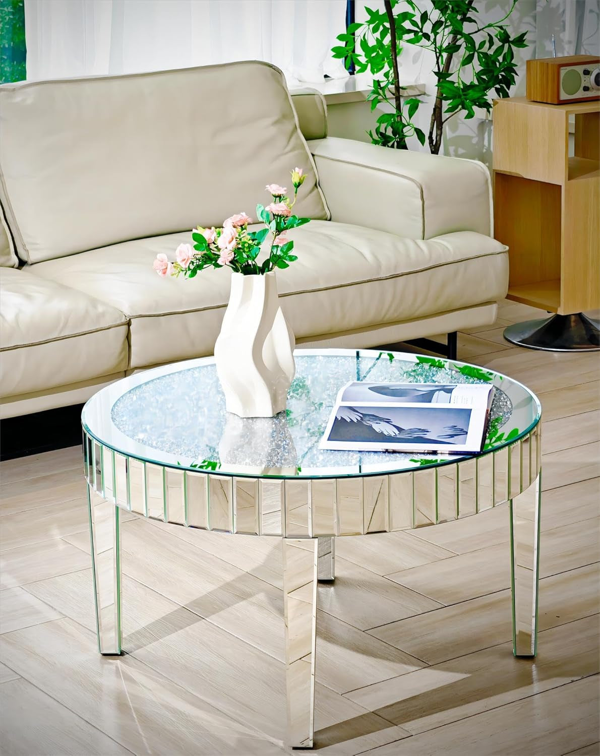 Stunning 31.5" Round Mirrored Coffee Table with Crushed Diamond Top and Silver Crystal Edge - Luxurious Modern Home Decor for Your Living Room